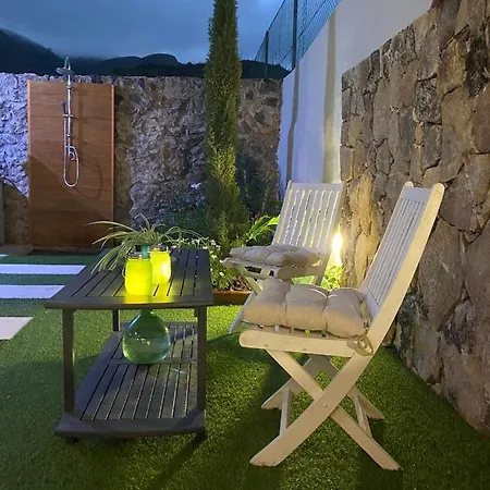 Calas